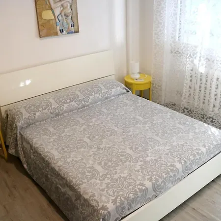 With One Bedroom In With Wonderful City View And Wifi 5 Km From The Beach